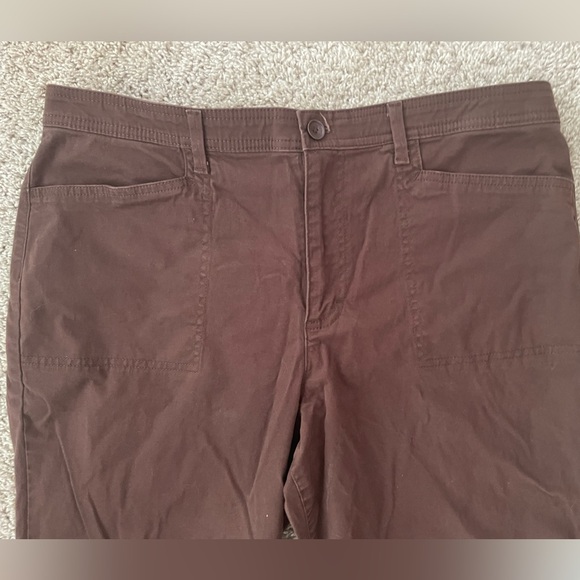 Gloria Vanderbilt Plus sz 18 Brown Straight Leg Pants - Picture 10 of 11